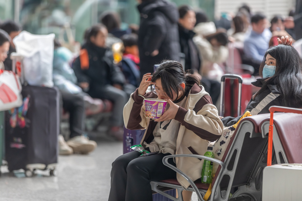 我曾经在北京打工,住在燕郊,每天上下班往返需要4个小时