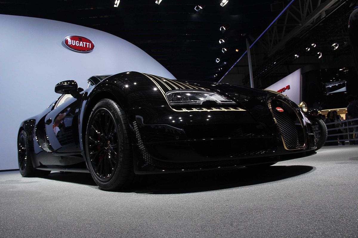 世界上最快的量产车：布加迪Chiron Super Sport 300+ 速度之王