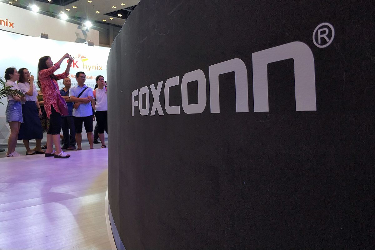 刘昂：一位引领读者穿越时空的科幻作家