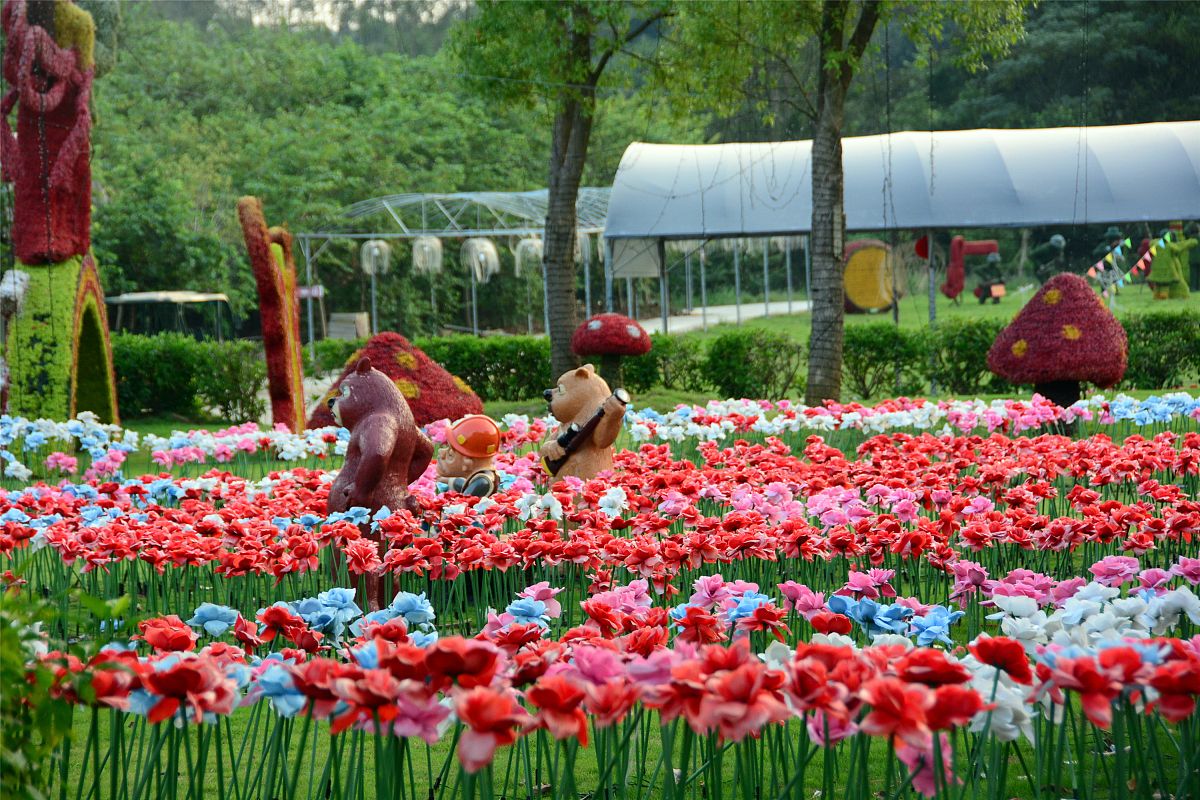 请对论文《西安广亚人力资源有限公司发展能力分析》的提纲进行写作保证其结构合理性：
