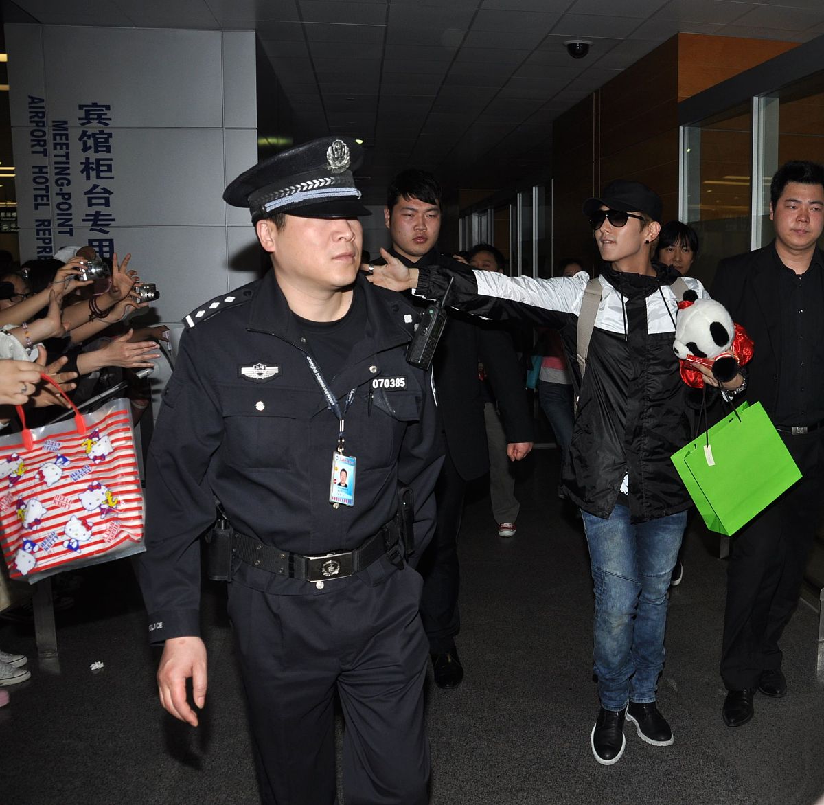 特警大队开展光盘行动简报