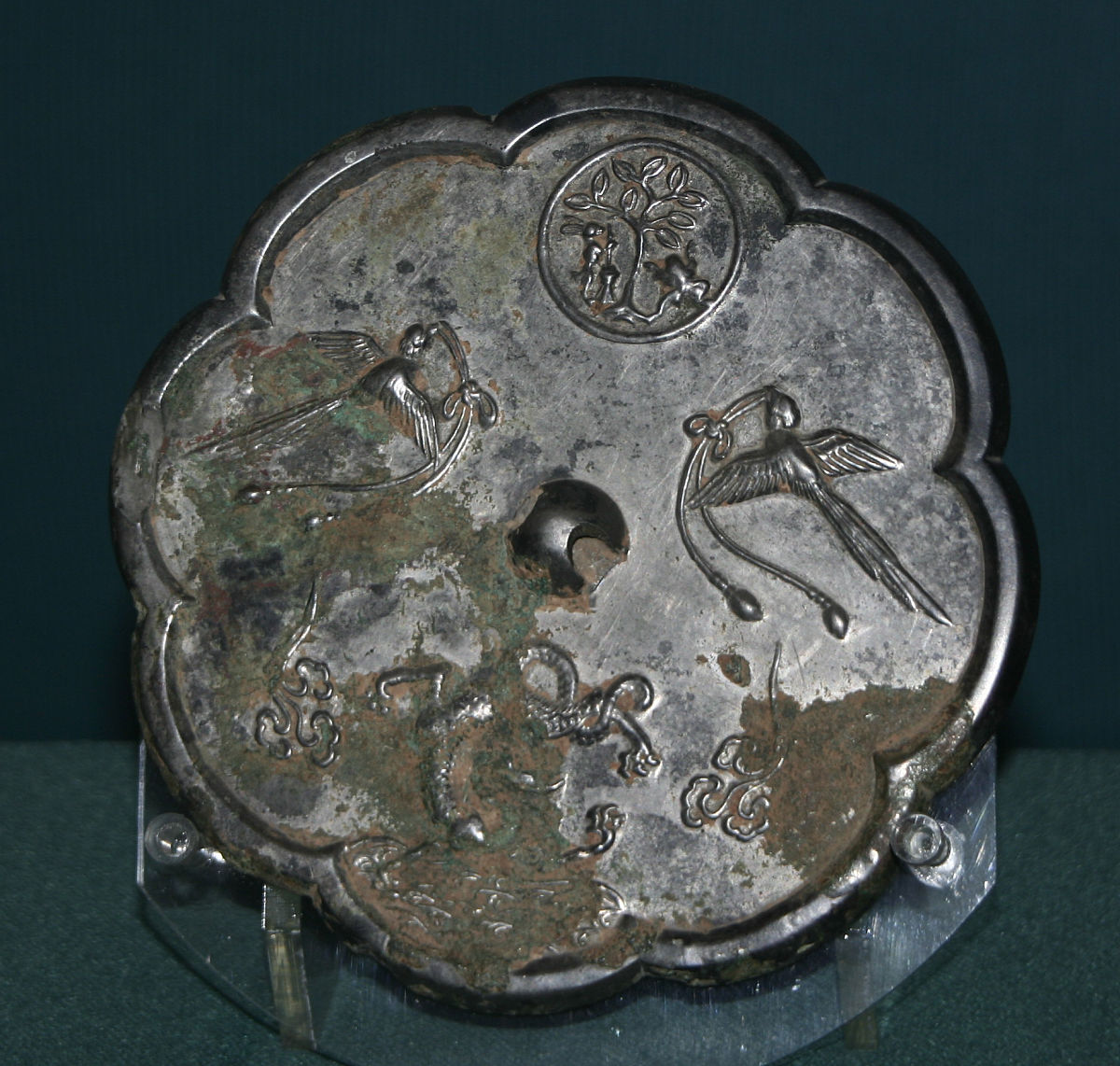 三元及第铜镜用250字帮我详细描述