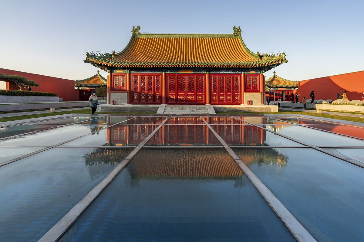 2020年11月3日,北京隆福文化中心空中庭院.