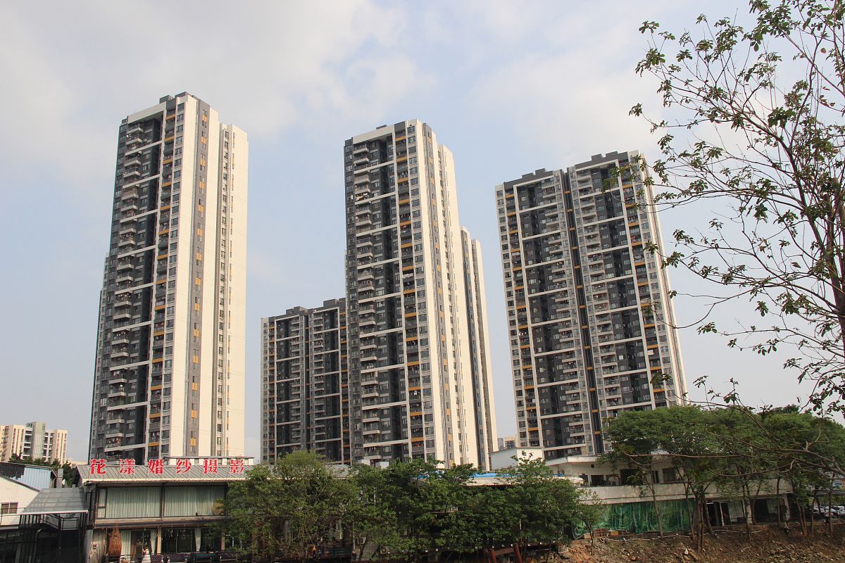 岳阳广铁枫庭佳苑：现代简约住宅小区，舒适生活新体验