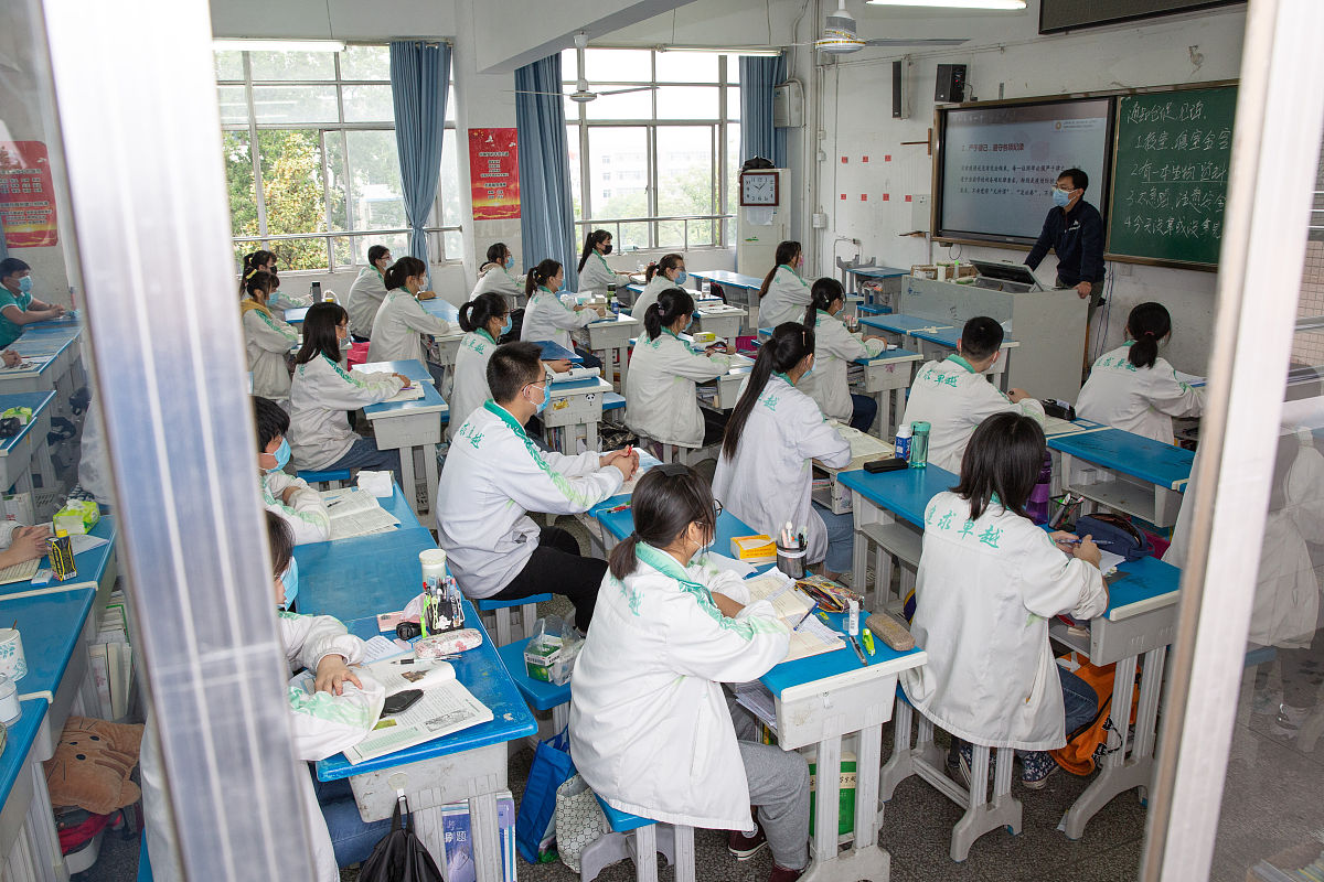 保山技工学校纺织技术专业招生 - 培养纺织行业高技能人才