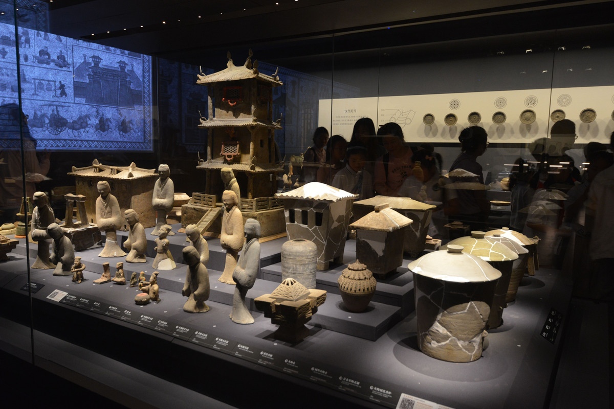 丝绸之路上的瑰宝：中国博物馆丝绸展品的特点与意义