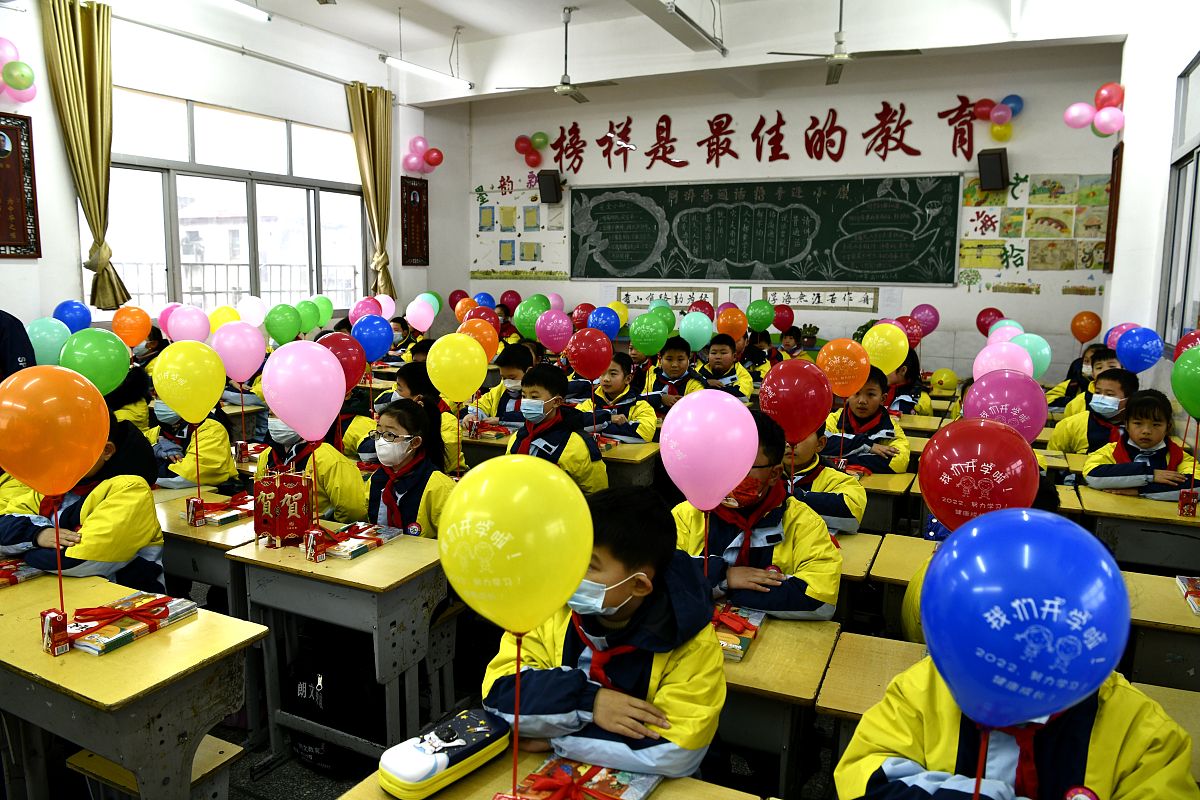 写一段欢迎同学加入班级的押韵诗