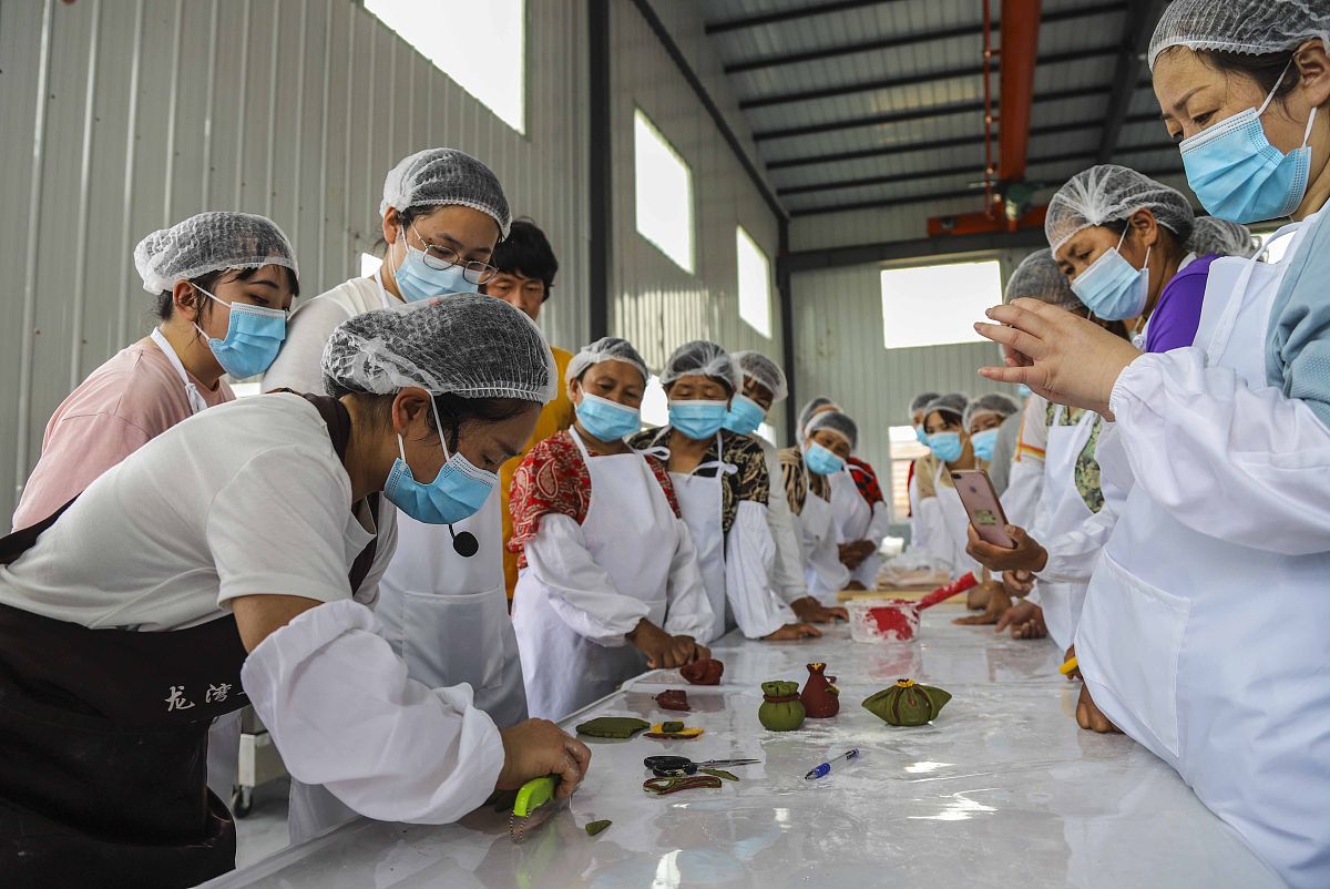 2023年乡镇干部乡村振兴调研报告6000字