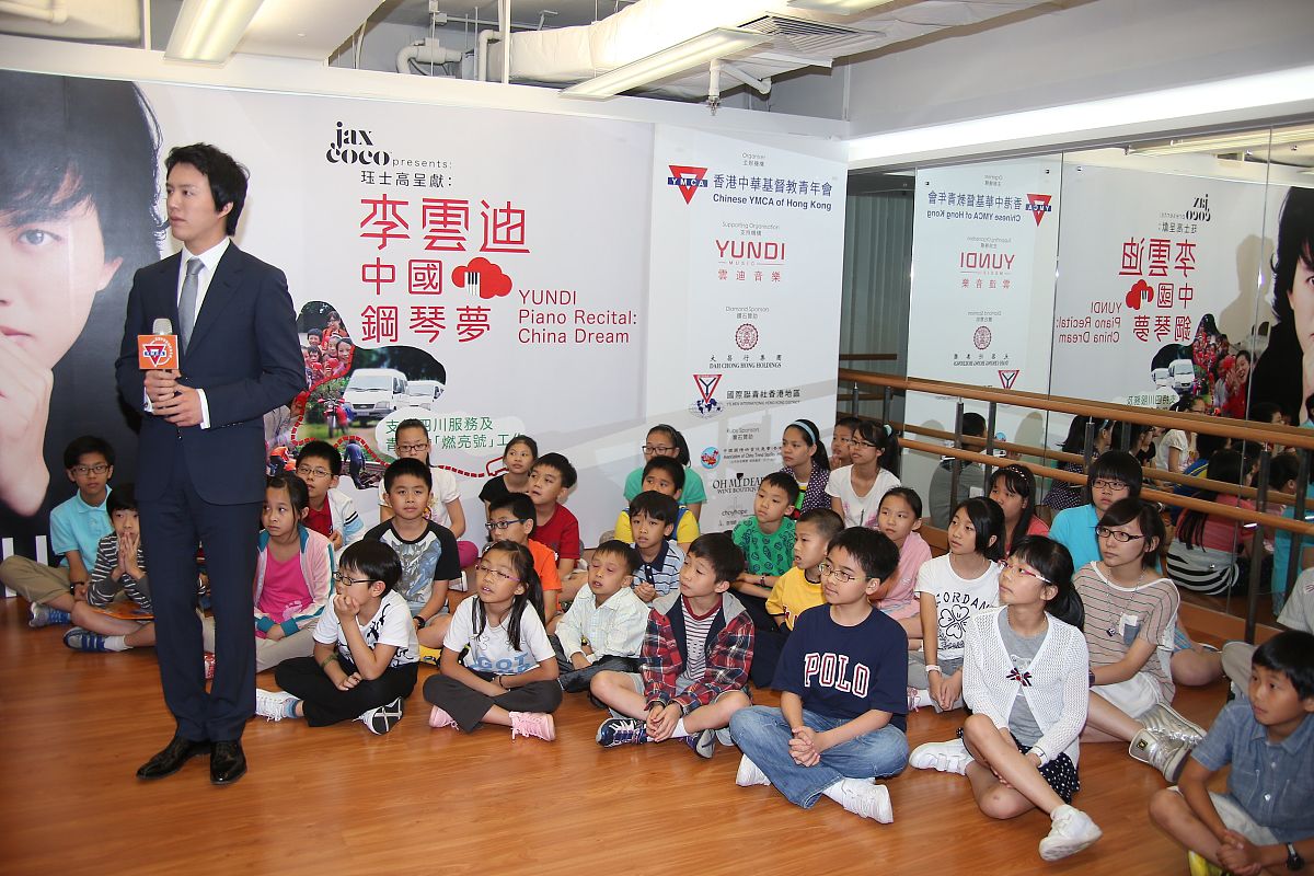 扮演一名音乐博主的口吻写篇字数不少于1000字跨越时空：中国古典音乐的国际传播和影响力的文章要有和读者互动语句重新编写个标题