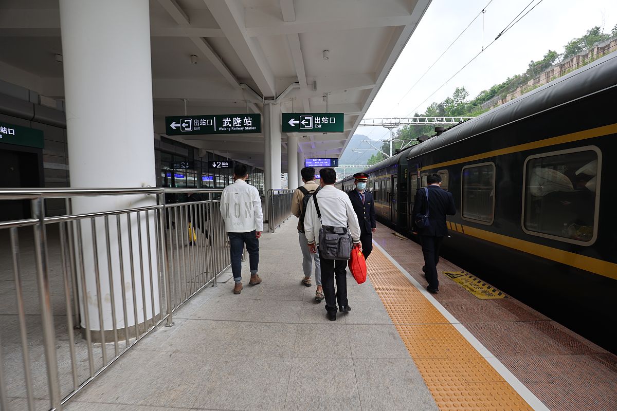 成都铁路学校：毕业后选择铁路专业，未来发展方向有哪些？