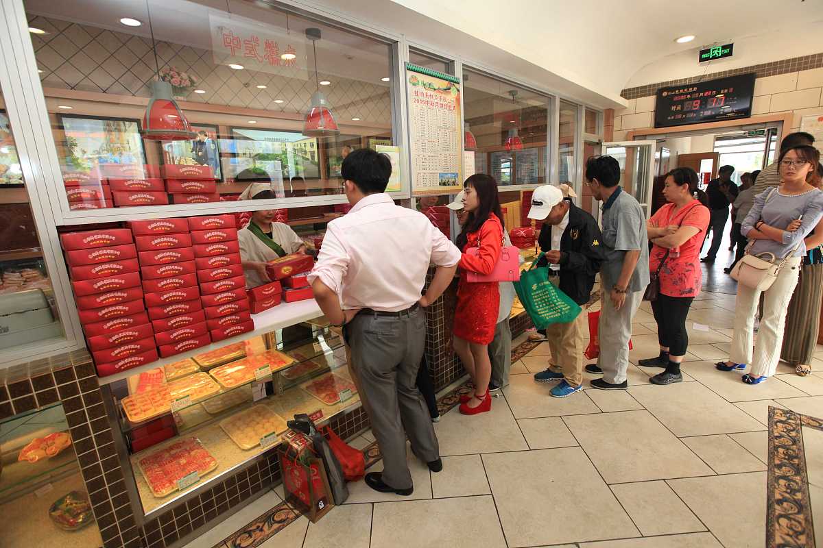 华润万家超市实习：市场营销与现代企业管理的实践应用