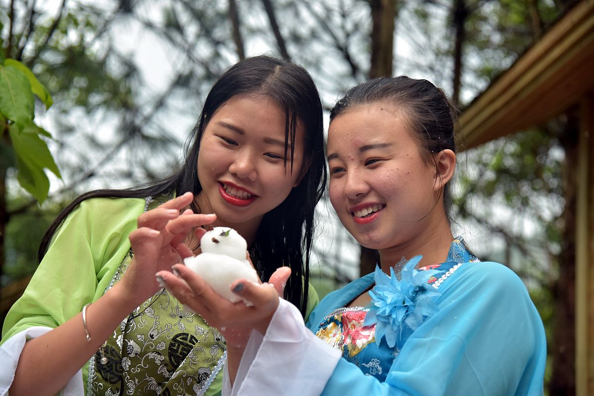 2016年8月5日,广东省清远市,位于广东连山壮瑶自治县的金子山森林雪谷