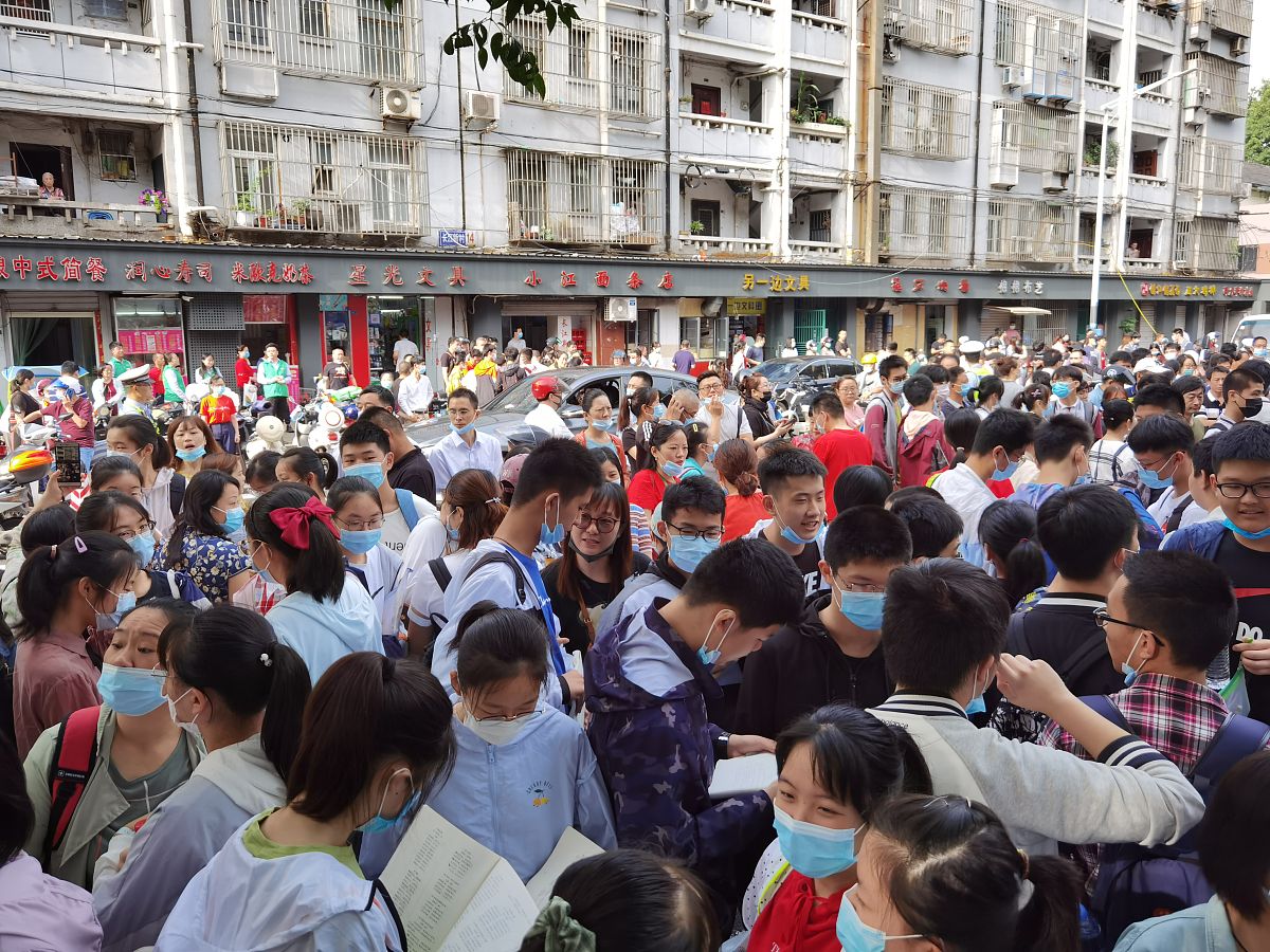 如何选择适合孩子的中学？家长必看3大关键要素