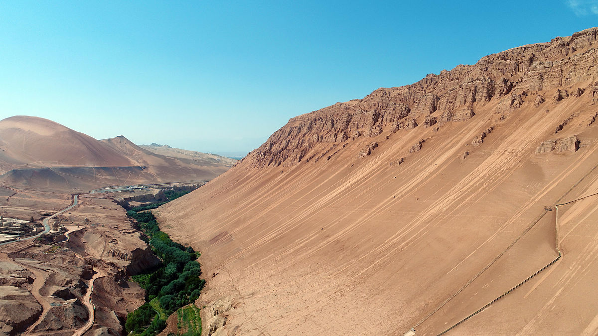 新疆女 solo 旅行攻略：省钱路线 & 预算明细