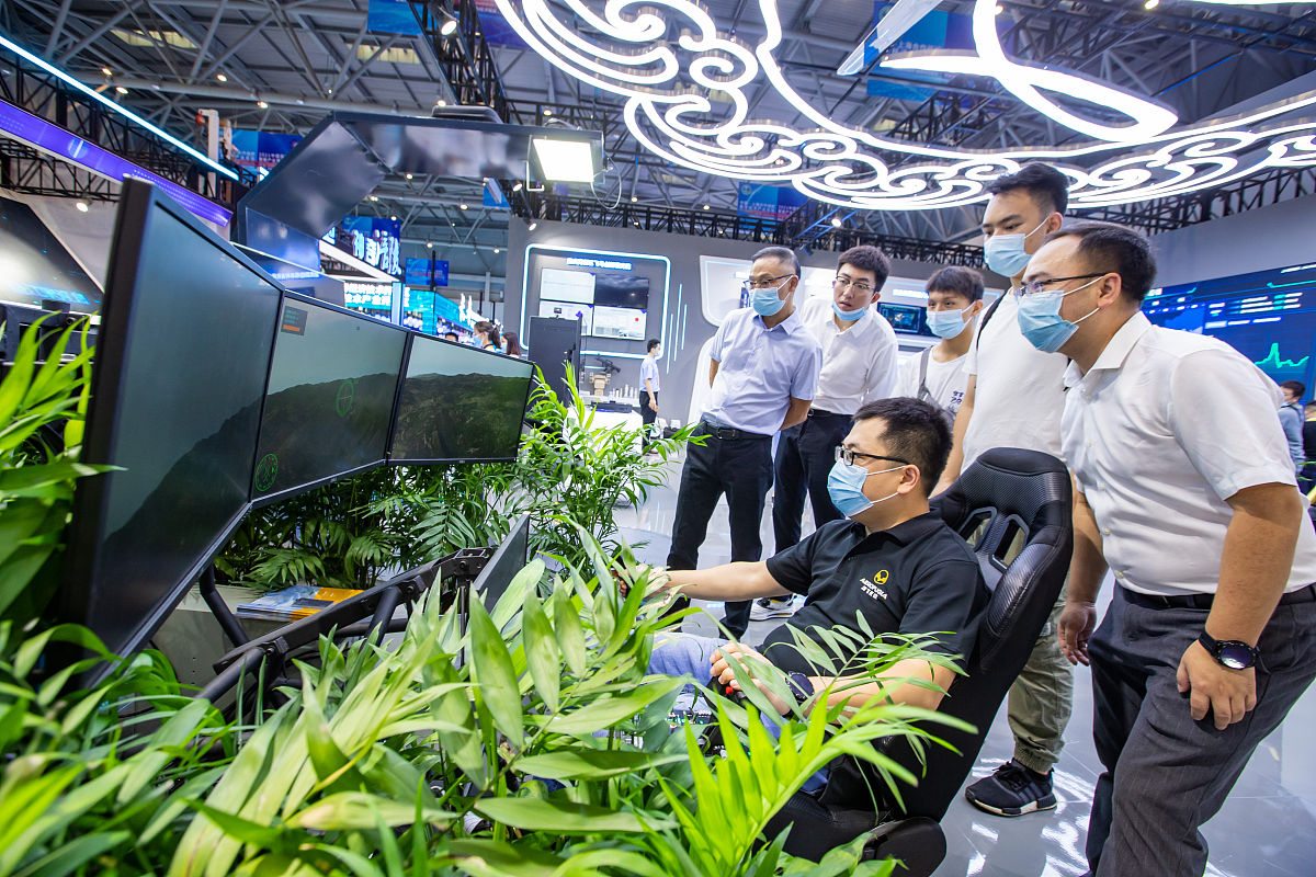 2020年重庆的卫校好还是高中好