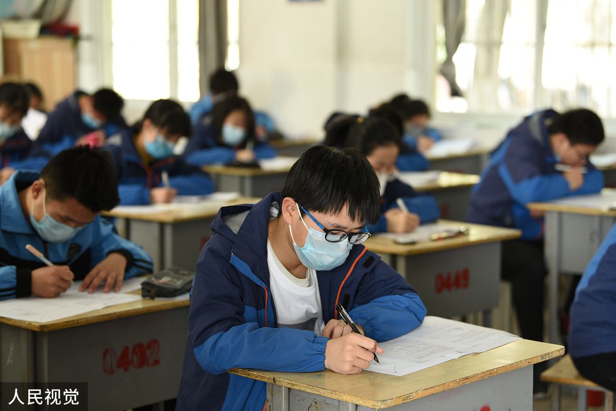 2020年4月13日,安徽宣城,上午9:00,开始返校考,以检测学生假期复习和