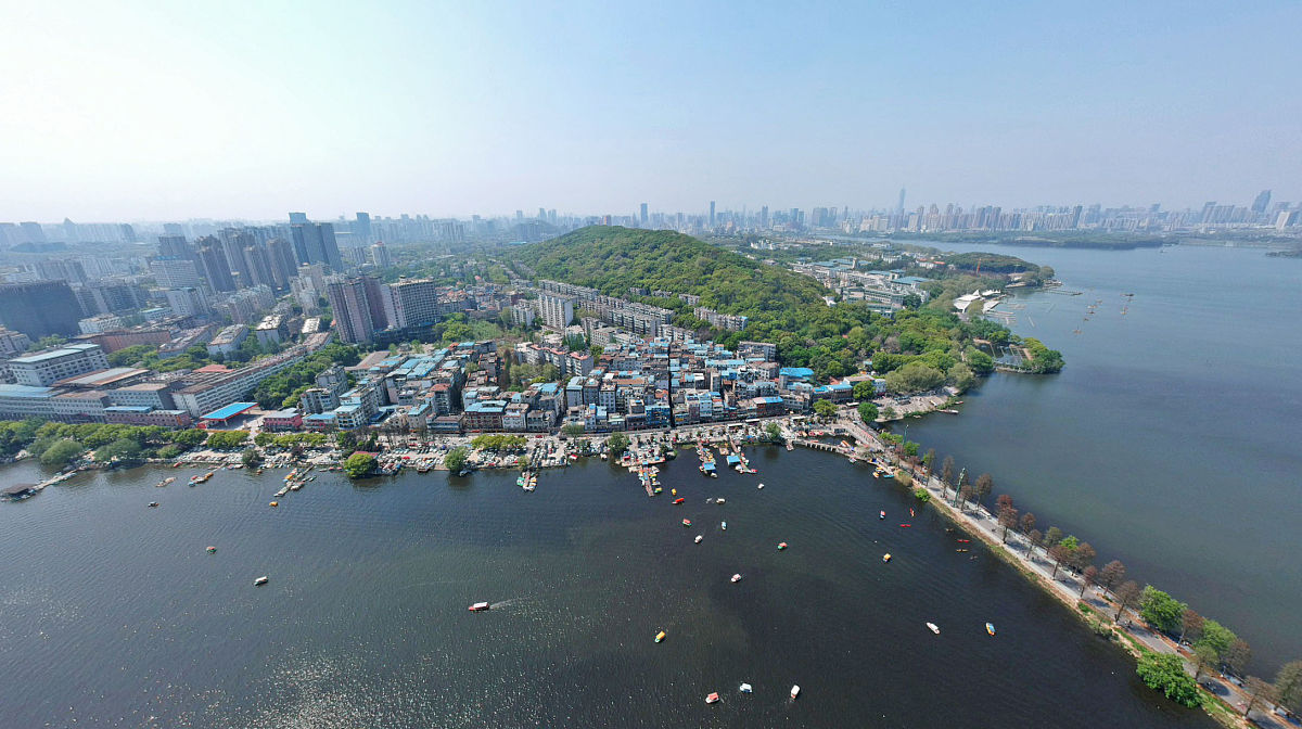 2019年4月6日,东湖风光村,即将消失的武汉"里约热内卢".