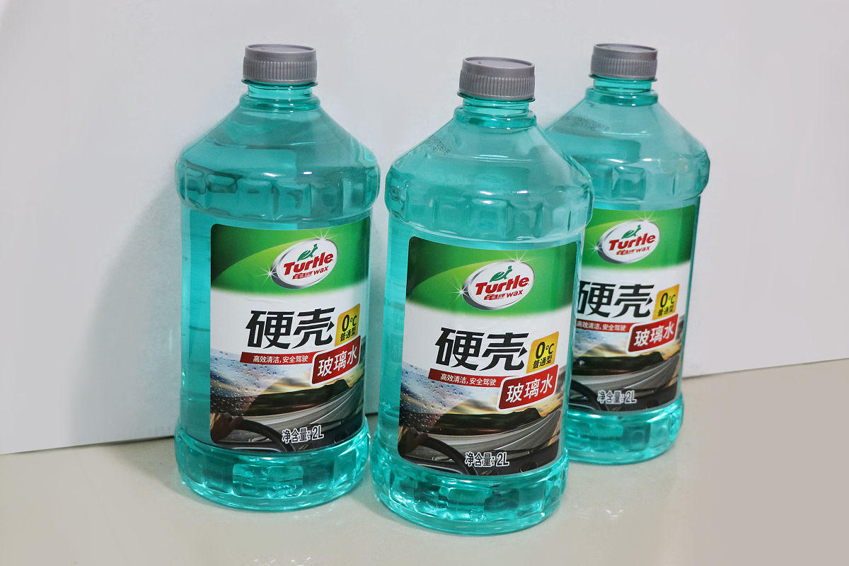 龟牌硬壳玻璃水