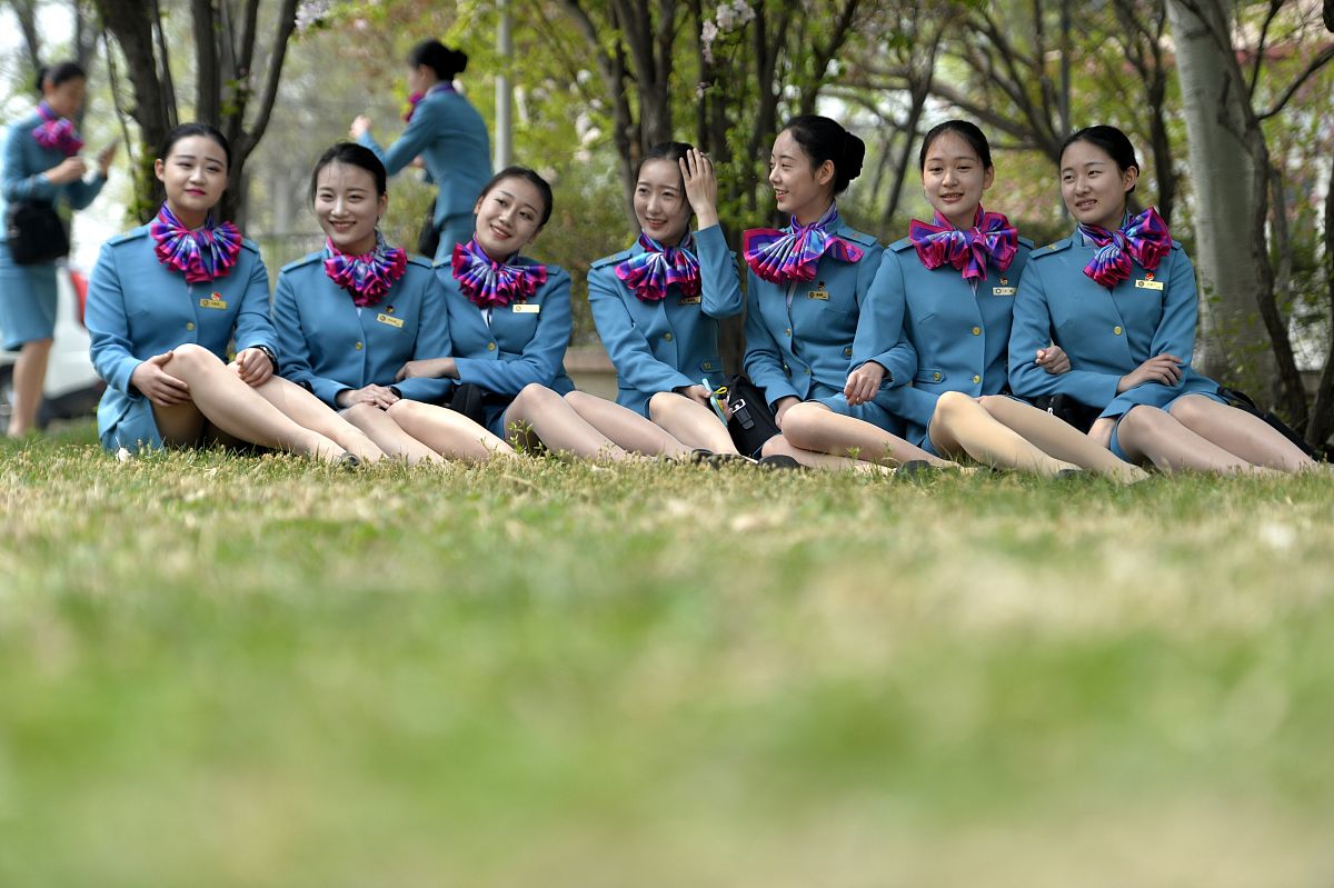 云南华西空乘学校包不包就业-昆明空中乘务招生