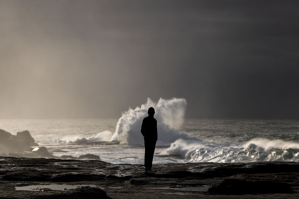 最新版SWAN海浪模型能设置计算边界条件为海岸反射波浪吗？需要在控制文件中如何操作呢？