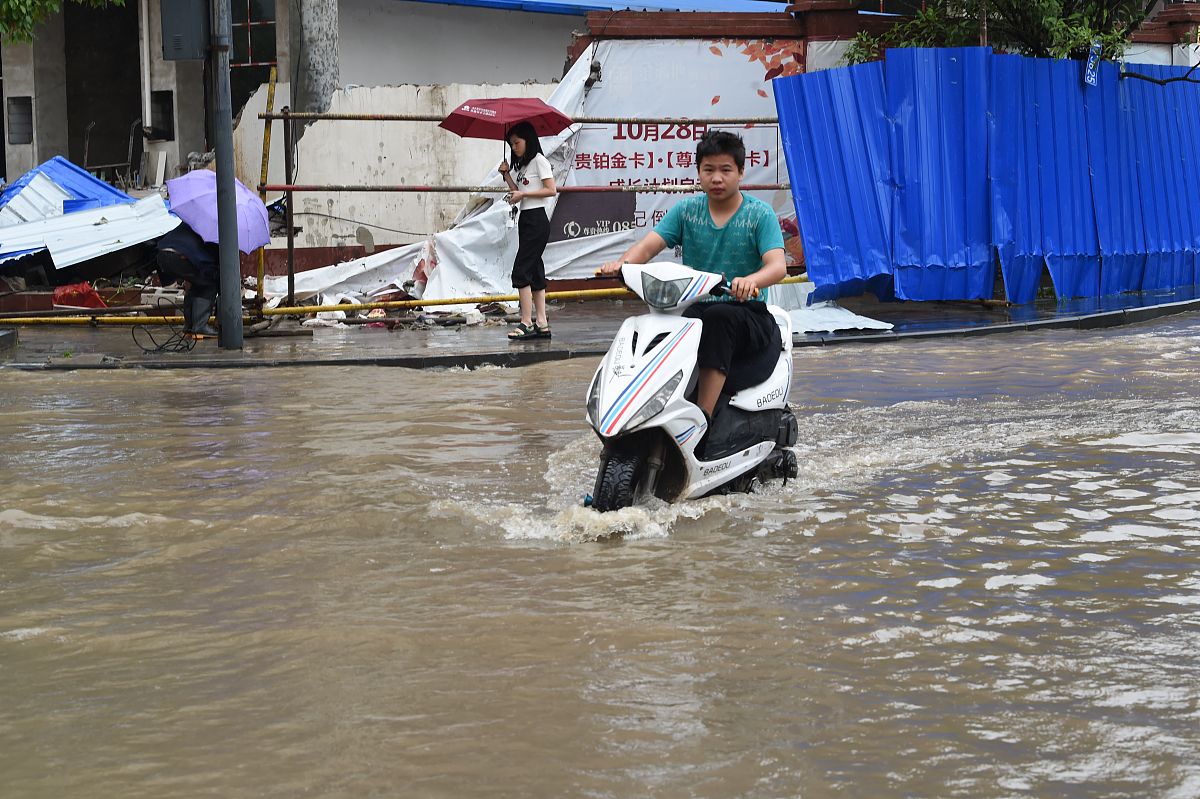 洪涝淹没范围预测的局限性：水深和流速信息缺失