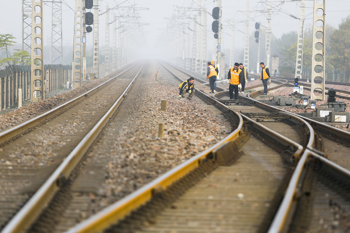 厦门小男孩上铁路技校学什么专业好