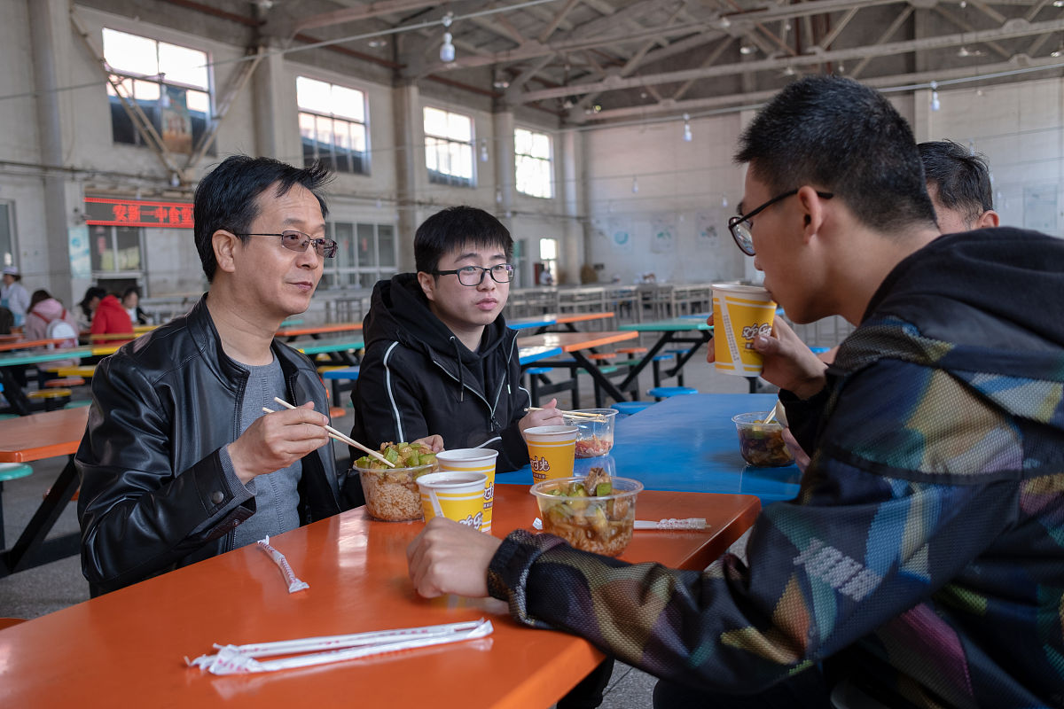 周至县职业教育中心的数控技术应用专业招多少人