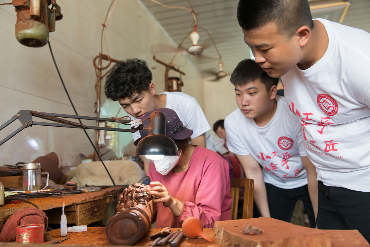 黄梅兴华中等专业学校UI艺术设计专业怎么样？就业前景分析