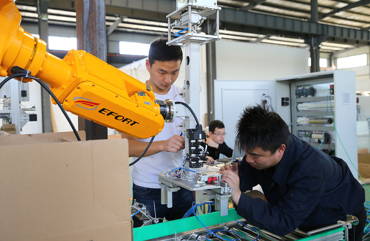 四川矿产机电技师学院2019工业机器人运用与维修