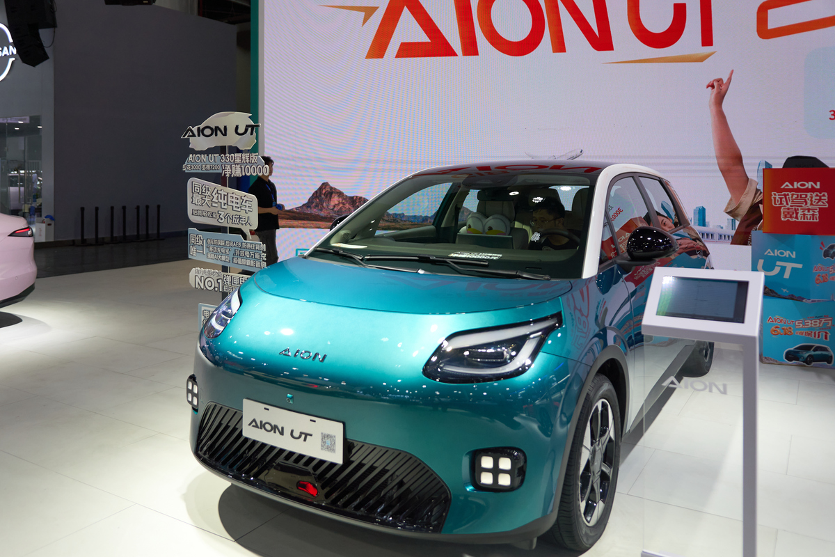 每周新车 | 众泰E200 Pro 长寿命 电动车 & 新奥迪Q5L 豪华SUV