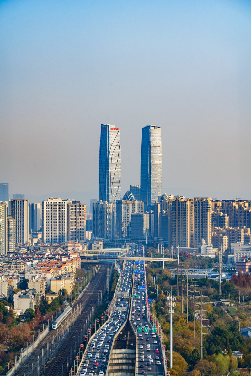 2025年12月20日,云南昆明,万达双塔.