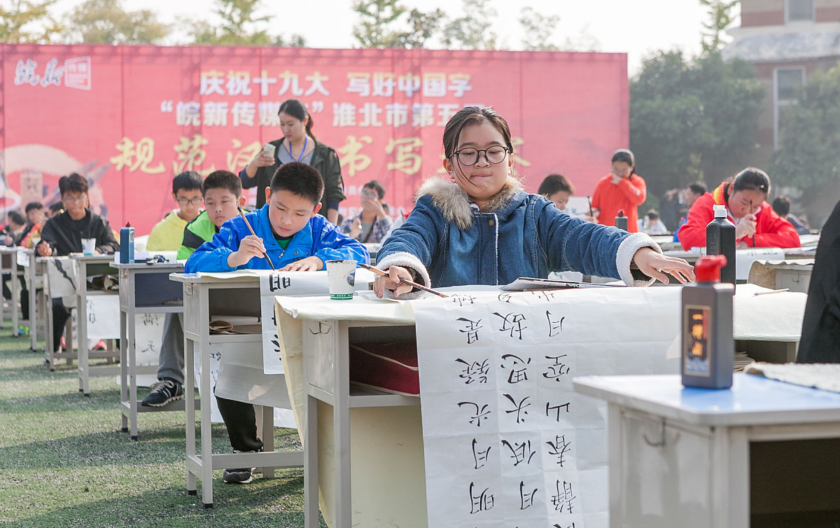 荆州市机械电子工业学校广播影视节目制作这专业好不好？