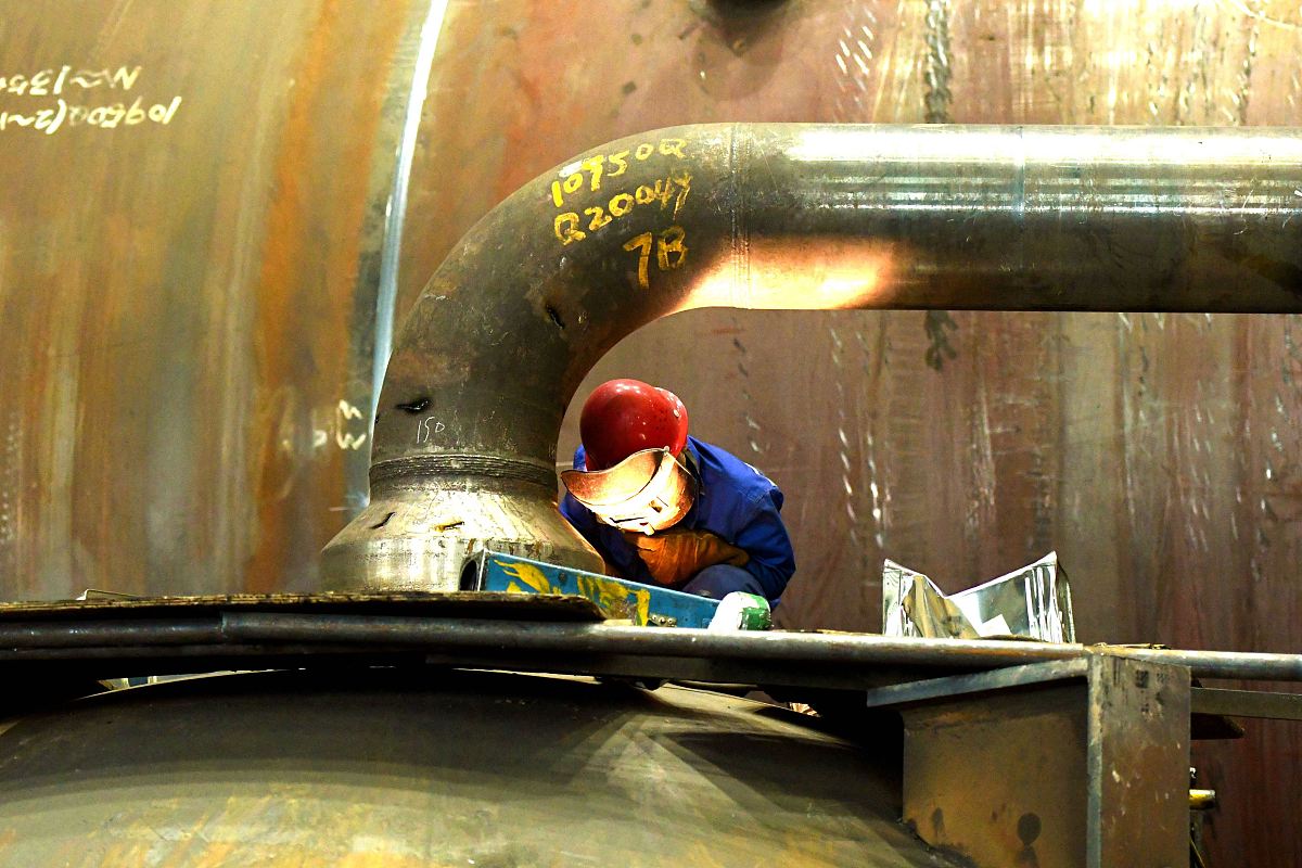 焊接和修管道，我的技能让我乐在其中！