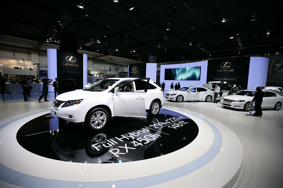 2009年9月16日,德国法兰克福车展,雷克萨斯<strong>h</strong>ybrid rx 450 h汽车.