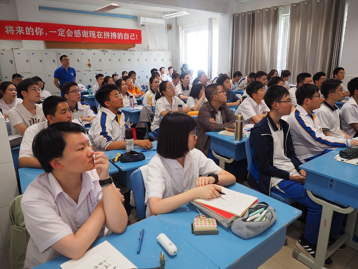 泰山护理职业学院眼视光技术专业学什么?课程设置及就业方向