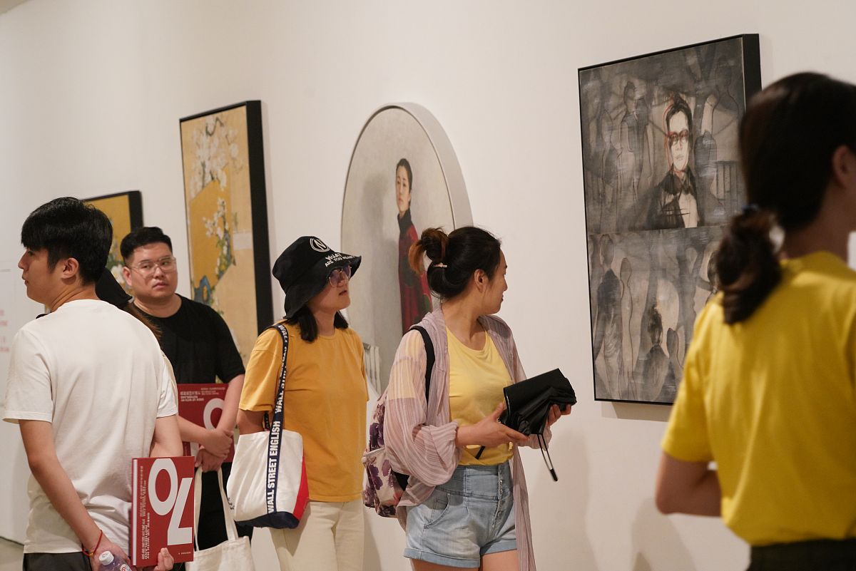 ChatGPTHello! How can I assist you today艺术相关的职业