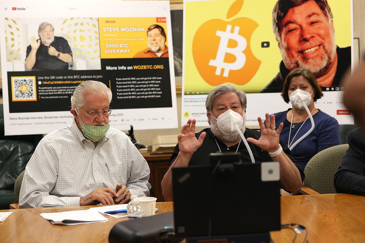 当地时间2020年7月23日,美国加州伯林盖姆,苹果公司联合创始人史蒂夫
