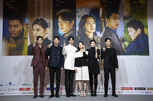 电视剧《偷偷藏不住》值得一看吗？观众评价大揭秘！