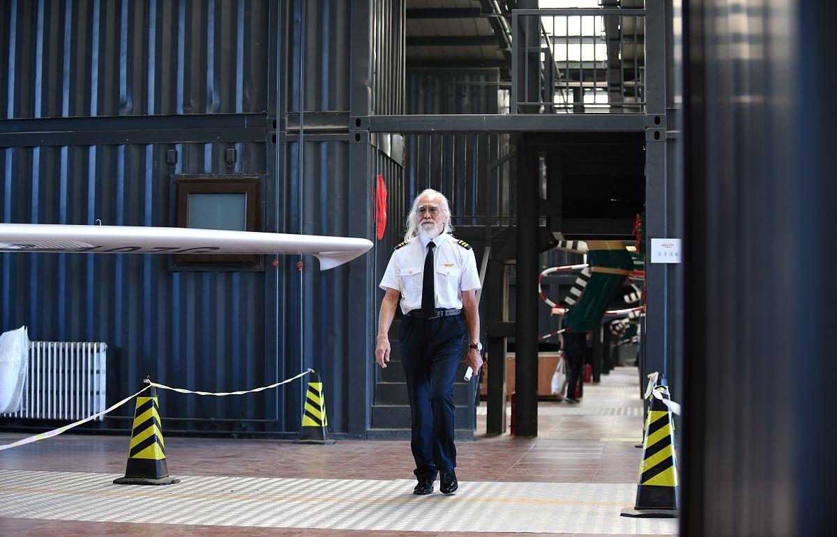 2021年读重庆中专航空学校的学生怎么参加普通高考