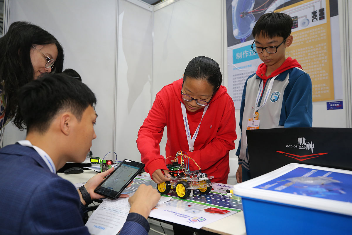 高等职业学院教师指导学生职业技能大赛经验分享：助力学生提升职业技能