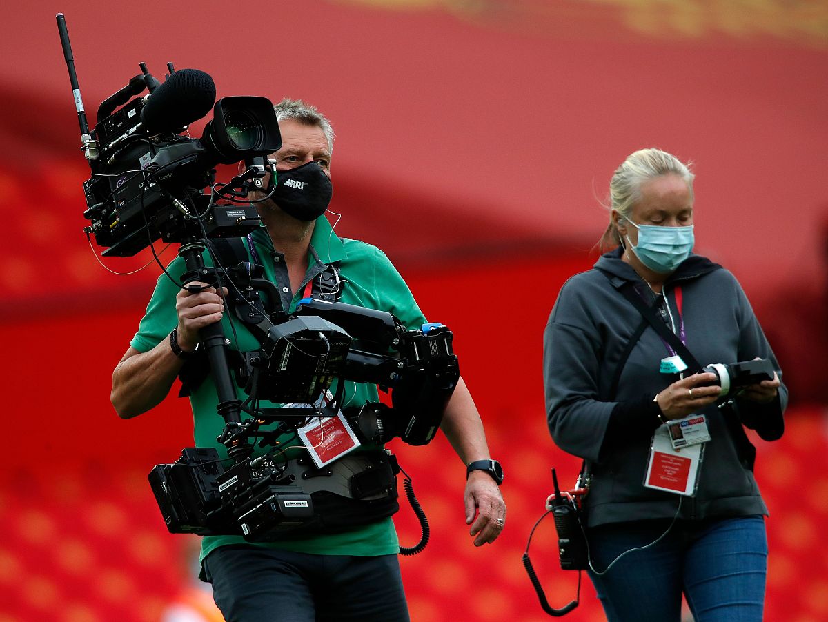 Write a summary of this Passage in 100 words The corona virus has led to resurgence in single-use plastics but there is still time to reverse course says Adam Vaughan It looked as if the tide had turn