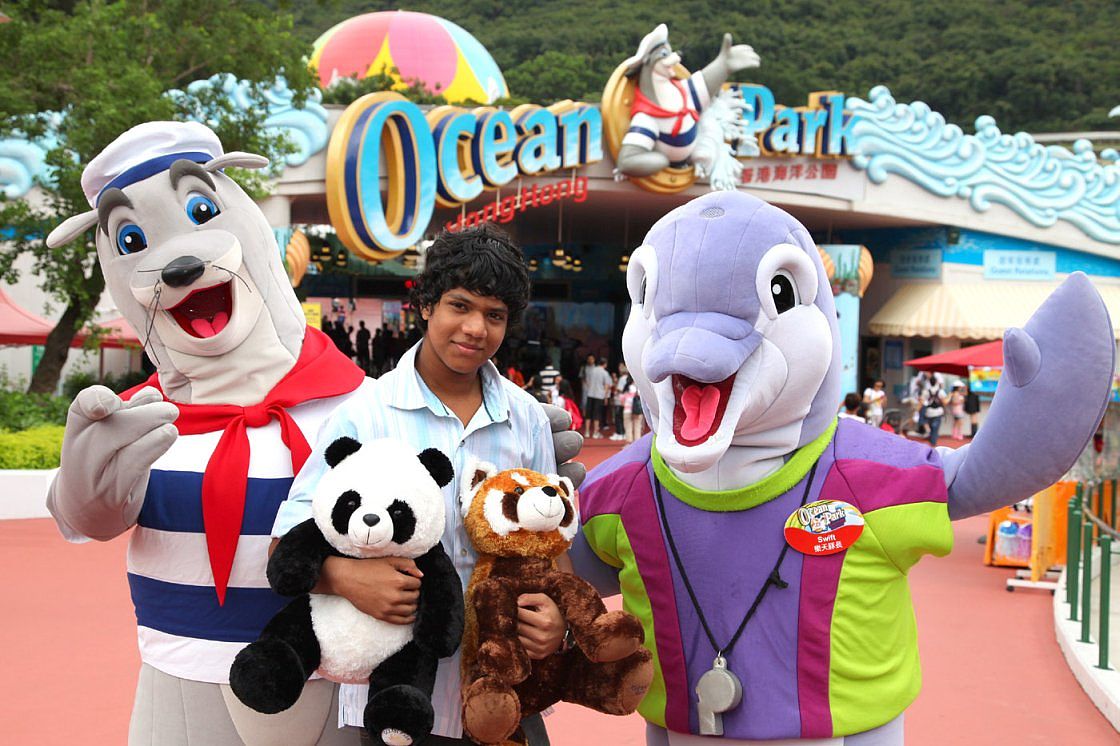 2009年6月16日,香港,《贫民富翁》中饰演男主角哥哥少年时代的演员约