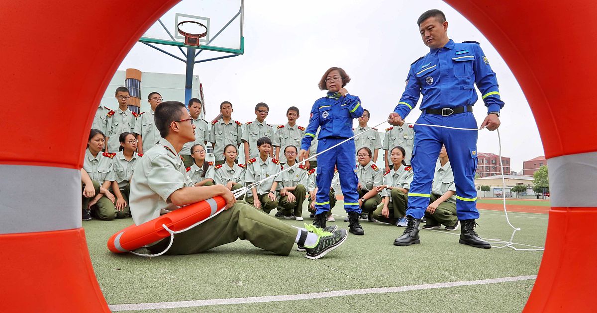 成都学飞行学员身体条件自荐标准是什么