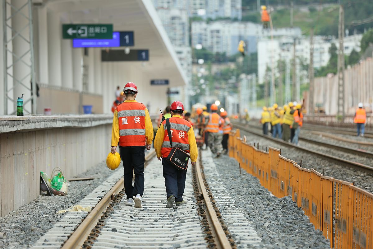 重庆400分能上铁路学校吗？2022年录取情况分析