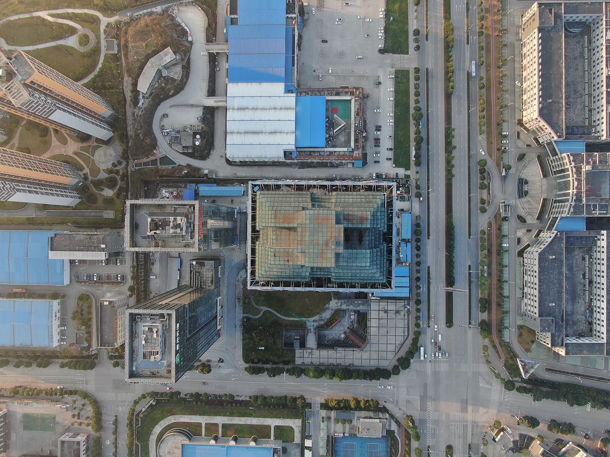 地下空间与地面空间有什么不同