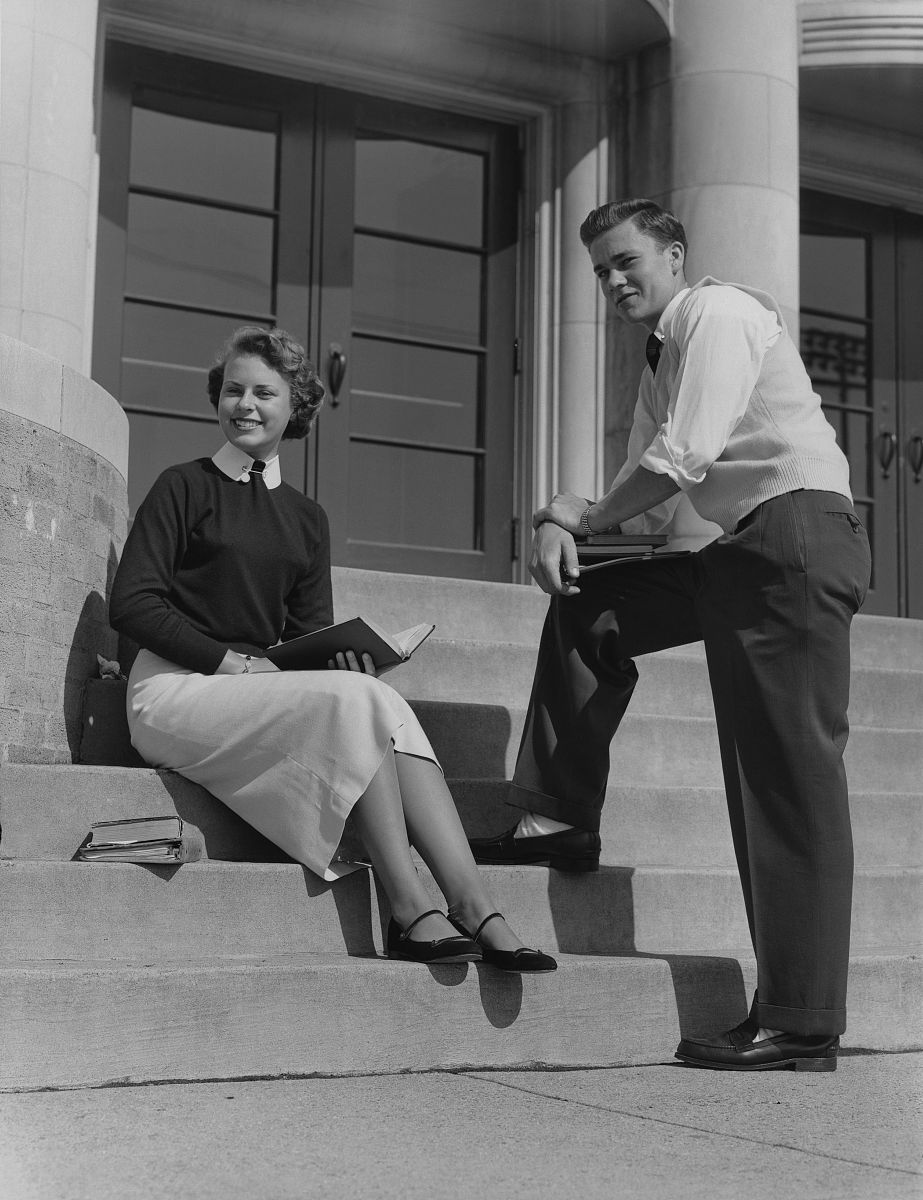 奥黛丽赫本与查理卓别林：家庭、性格、贡献的多维度比较