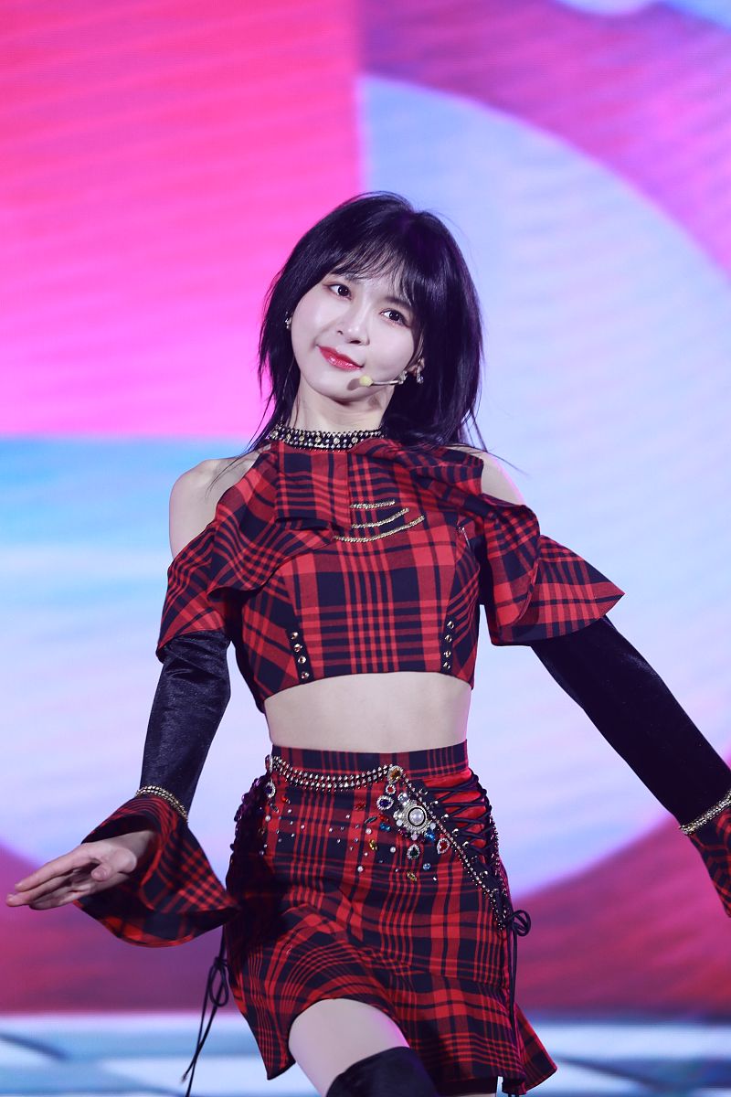 2020年12月24日,上海,明星现身ms上汽r汽车迎新演唱会 .snh48