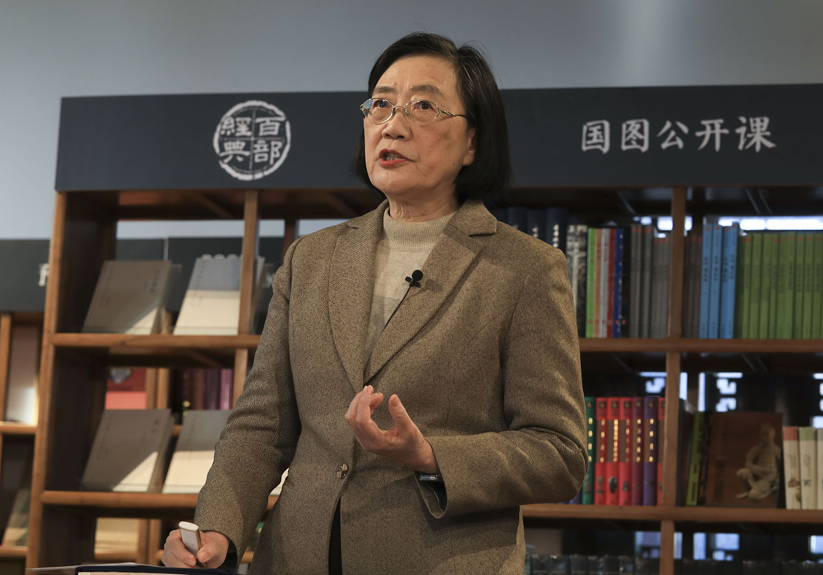 根据你对科学和人文的理解并论证你的观点在科学快速发展的现状下人文怎么样才能再次复兴写1500字