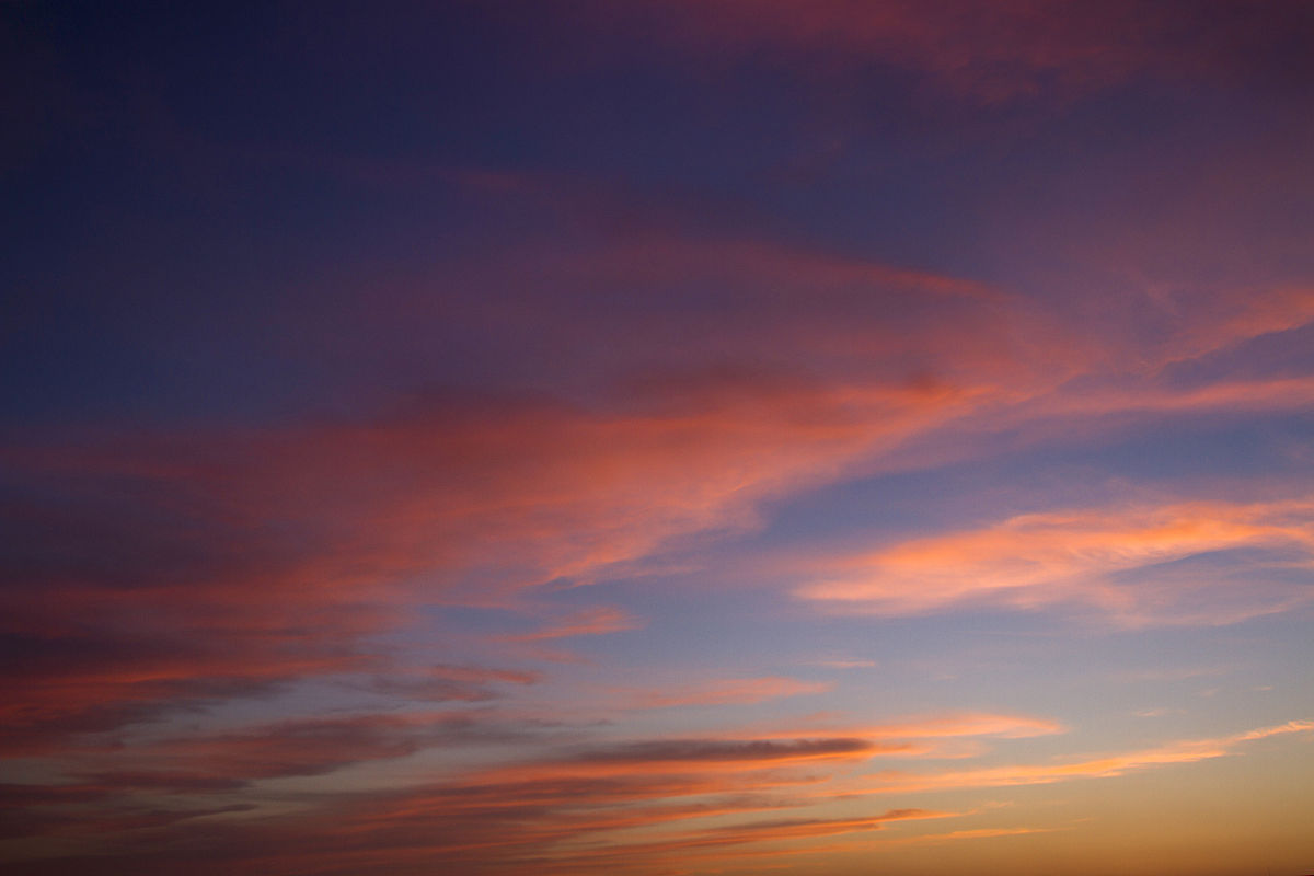 火烧云：壮丽景象与天气预兆