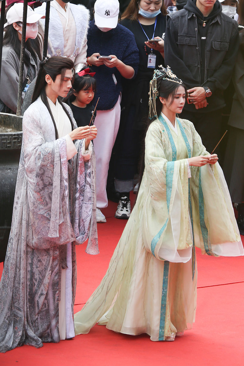 长月烬明：优酷独播古装仙侠剧，罗云熙、李一桐主演